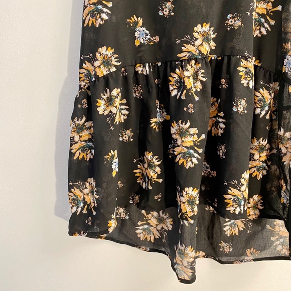 Sheer Black and Floral Flowy Blouse - Picture 2 of 4